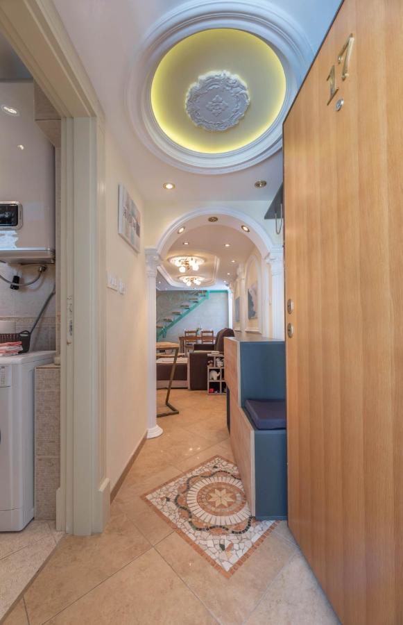 Rhizon Apartment Рисан Екстериор снимка